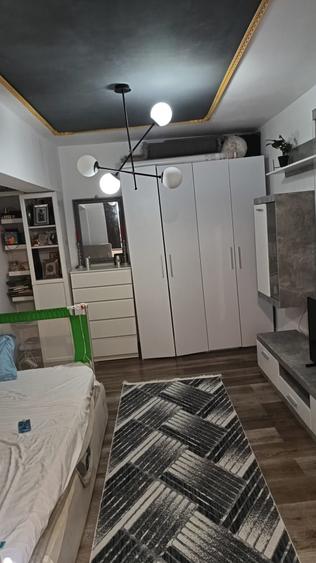 Apartament cu 2 camere decomandat în Sârbi