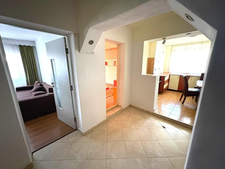 Apartament cu 3 camere decomandat în Nord