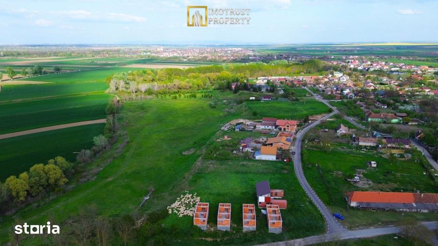 Casă cu 3 camere cu Teren 180 Mp în Orțișoara