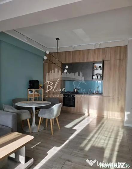Apartament cu 3 camere decomandat în Delfinariu