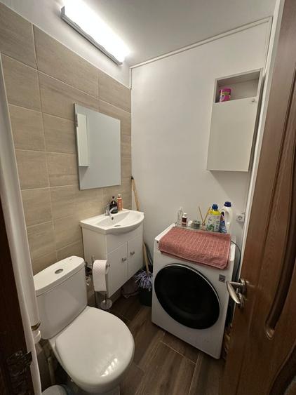 Închiriez apartament 3 camere - 5