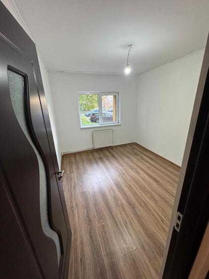 Vand apartament cu 4 camere zona Obcini - 6