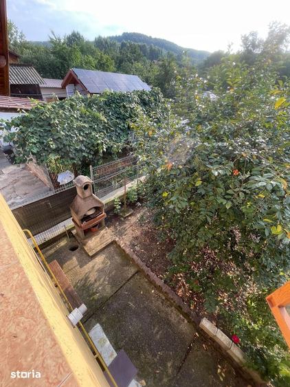 Casă cu 3 camere cu Teren 600 Mp în Central