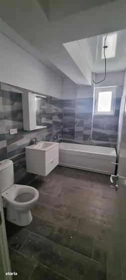Apartament cu 2 camere decomandat în Bârnova