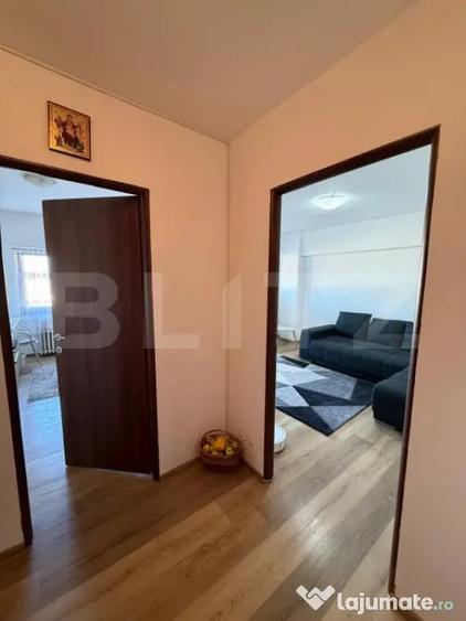 Apartament cu 2 camere decomandat în Democrației