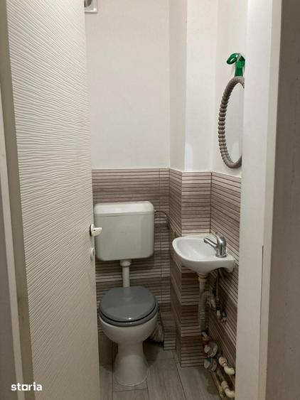 Apartament cu 4 camere în Drumul Taberei
