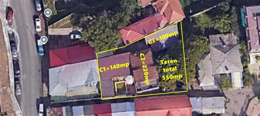 Casă cu 14 camere cu Piscina în Aeroport