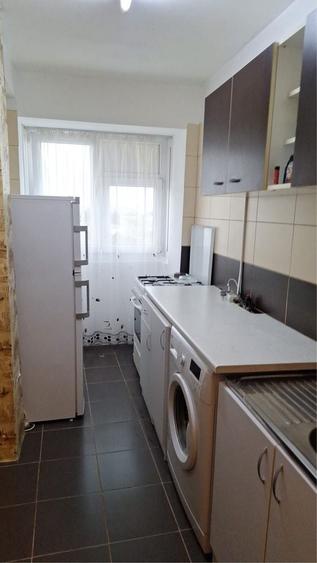 Apartament cu 2 camere decomandat în Exterior Vest