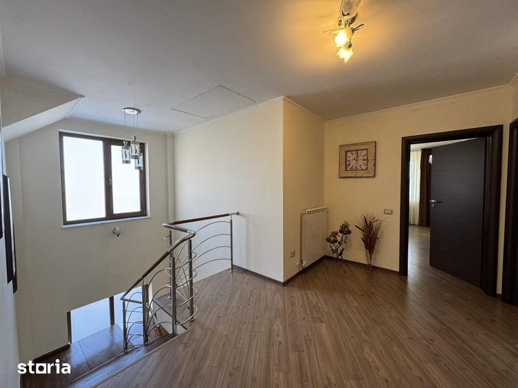 Casă cu 5 camere cu Teren 500 Mp în Steaua