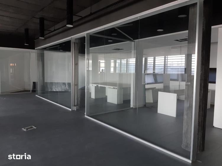 Spațiu comercial, de 230 mp, în Central