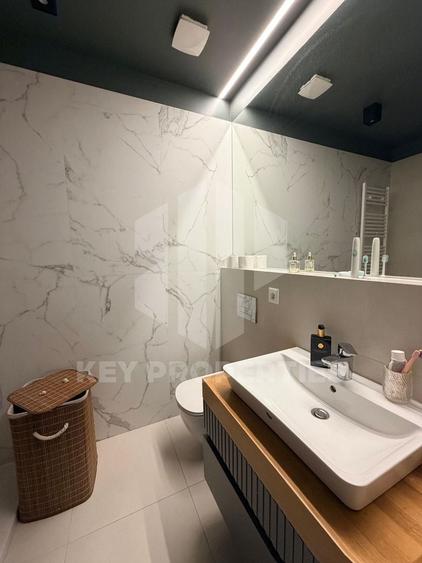 Apartament cu 2 camere semidecomandat, mobilat în Aviației