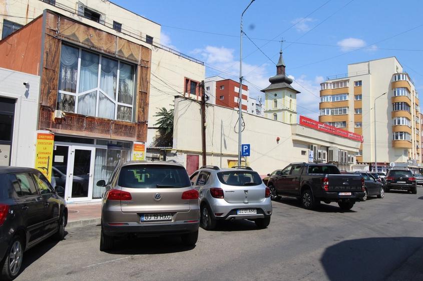 Spațiu comercial, de 100 mp, în Central
