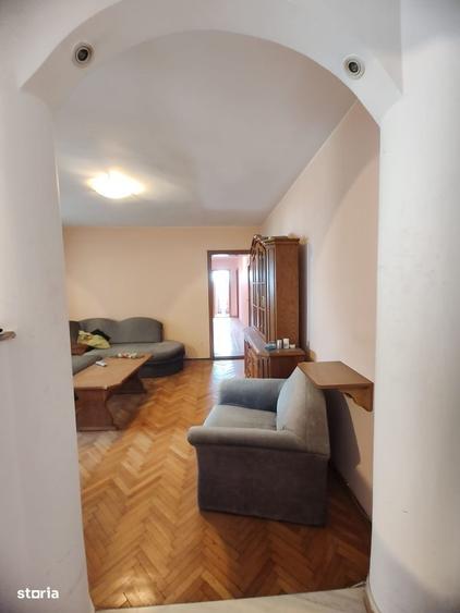 Apartament cu 3 camere în ITM