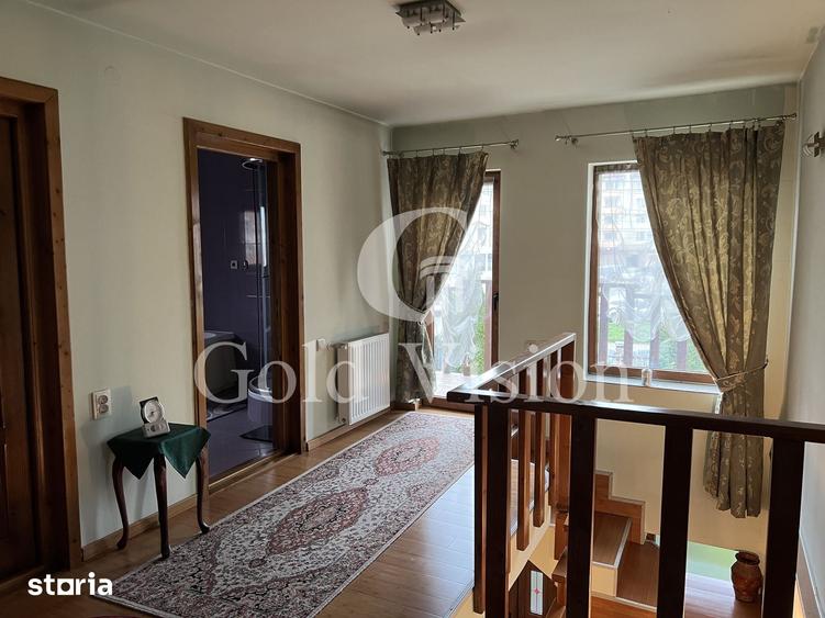 Casă cu 5 camere cu Teren 600 Mp în Central