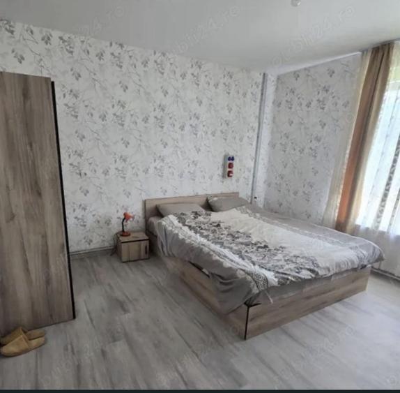 Casă cu 4 camere cu Teren 200 Mp în Vișeu de Jos