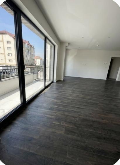 Birou, de 53 mp, în Central