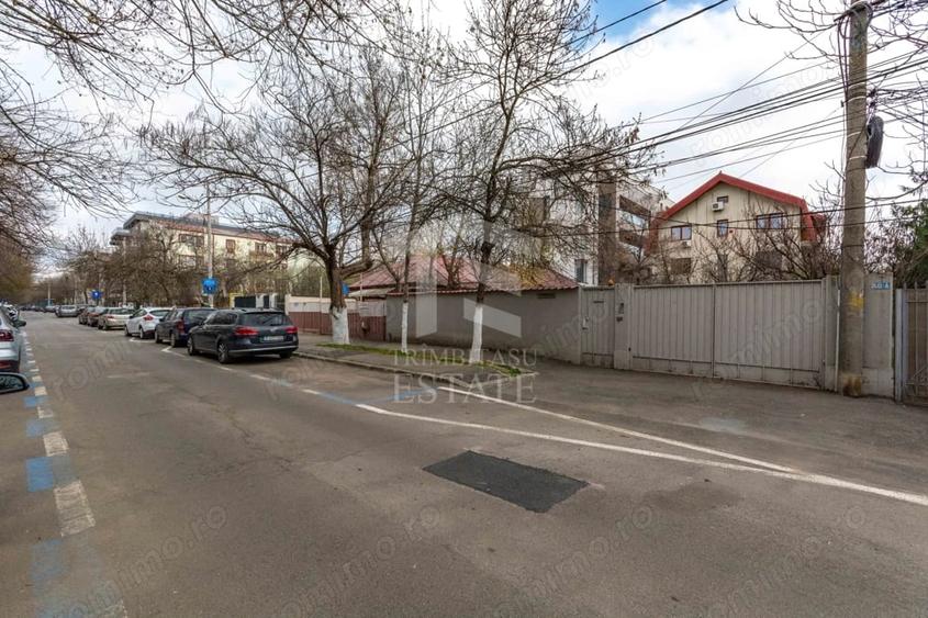 Casă cu Teren 780 Mp în Aviației