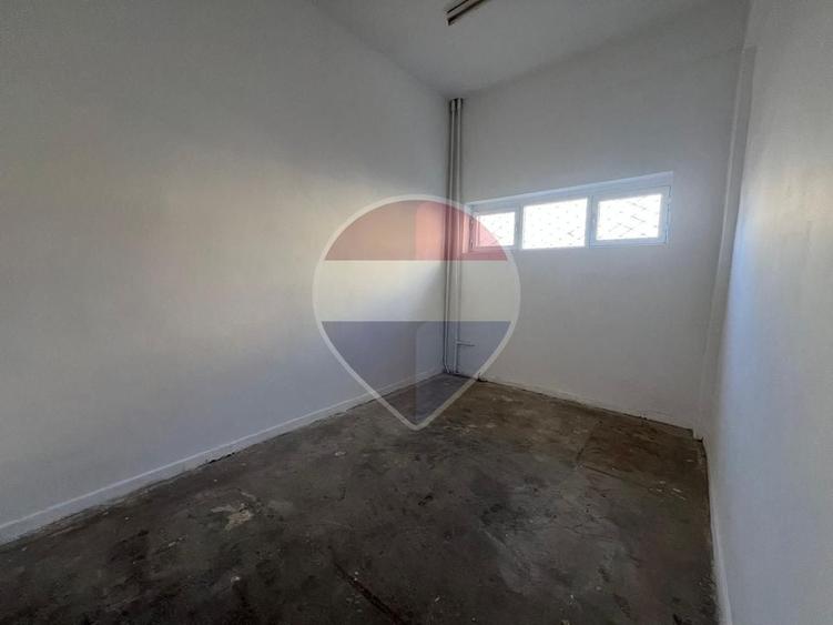 Spațiu comercial, de 80 mp, în Obor