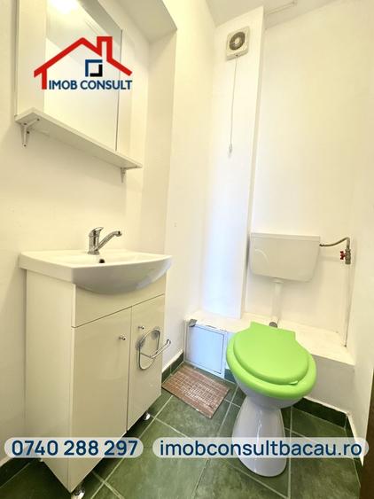 Apartament cu 3 camere decomandat în Alexandru cel Bun