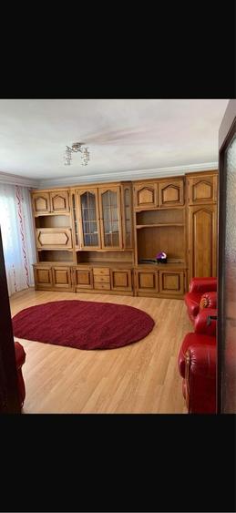 Apartament cu 3 camere decomandat în Nord