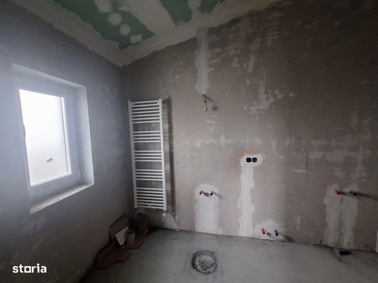 Casă cu 5 camere cu Teren 180 Mp în Apahida