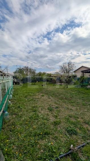 Casă individuală cu 4 camere cu Garaj în Răcari