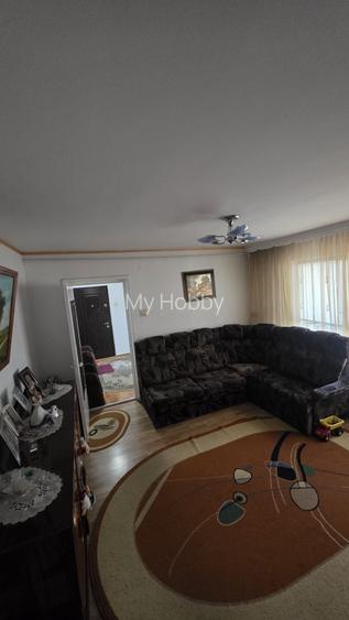 Apartament 2 camere, 54 mp, semidecomandat, etaj 4 acoperit,