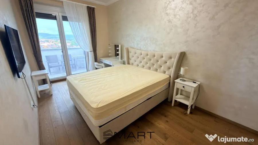 Apartament cu 3 camere decomandat în Lazaret