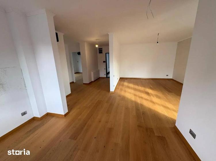 Apartament cu 3 camere decomandat în Centrul Civic