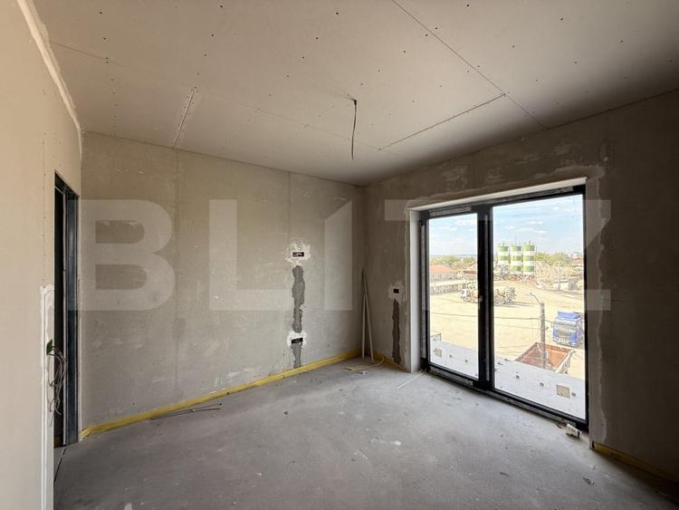 Apartament cu 2 camere decomandat în Est