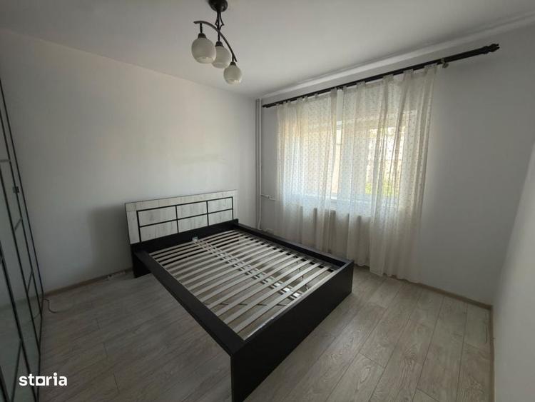 Apartament cu 3 camere semidecomandat în Mărășești