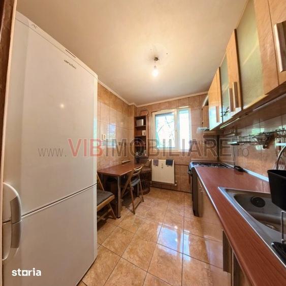 Apartament cu 4 camere în Drumul Taberei