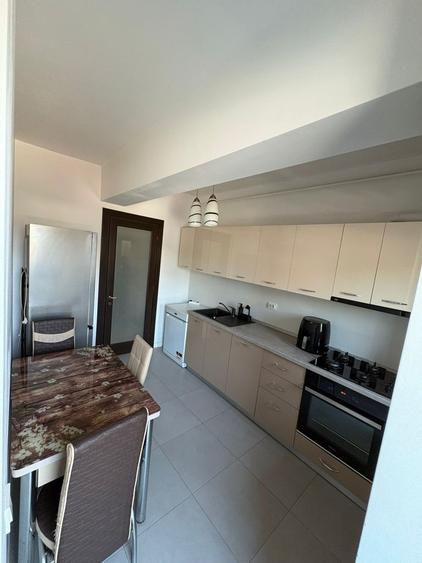 Apartament cu 2 camere nedecomandat în Radu Negru
