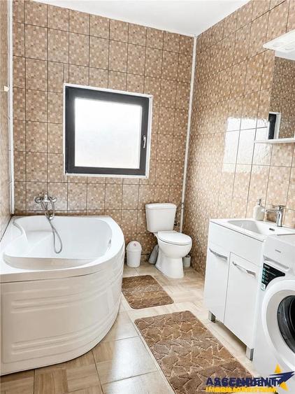 Casă cu 3 camere cu Teren 300 Mp în Noua