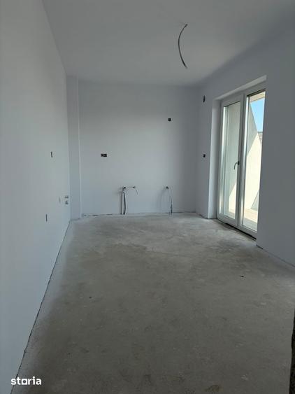 Apartament cu 3 camere decomandat în Iris
