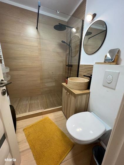 Apartament cu 2 camere decomandat în Cazino