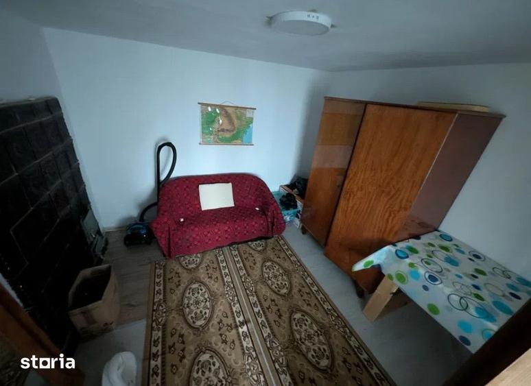 Casă cu 3 camere cu Teren 720 Mp în Sărata