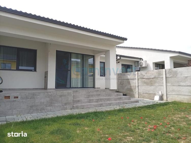 Casă cu 4 camere cu Teren 250 Mp în Sânmartin