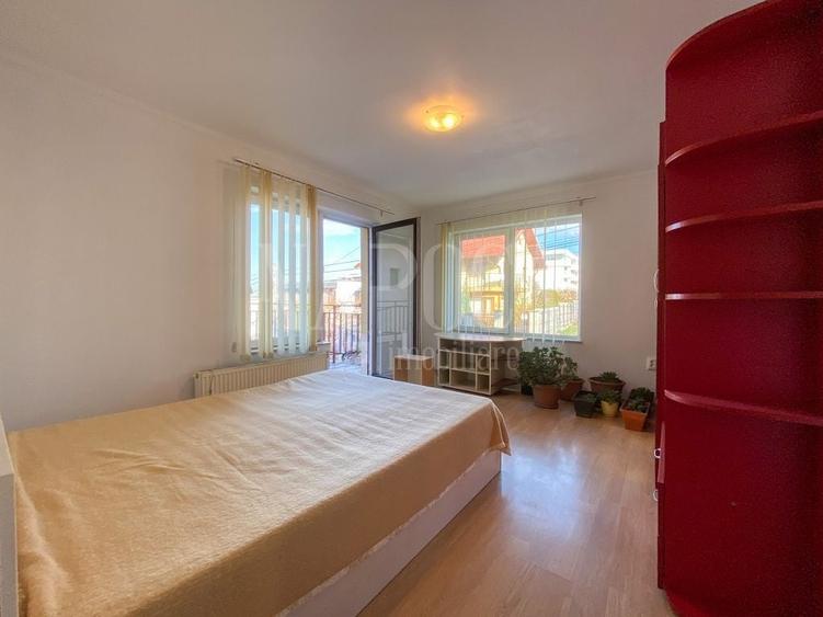 Apartament cu 3 camere semidecomandat în Bună Ziua