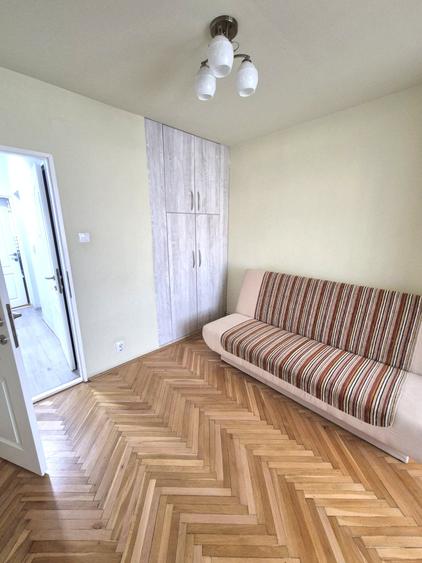 Apartament cu 4 camere decomandat în Dumbrava 2