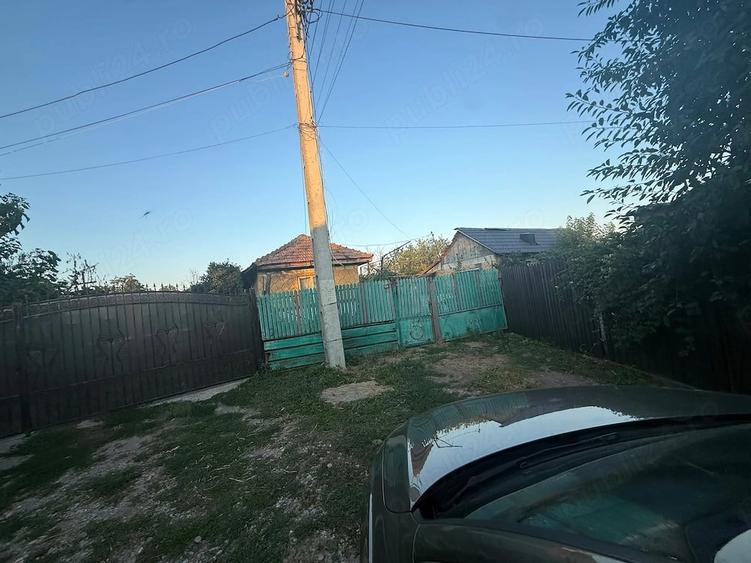 Casă cu Teren 1279 Mp în Fântânele