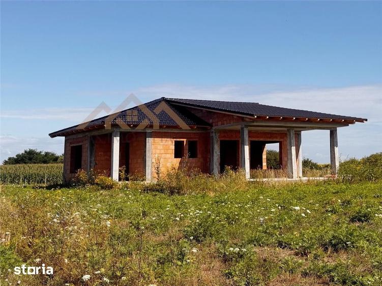 Casă cu 3 camere cu Teren 500 Mp în Păulești