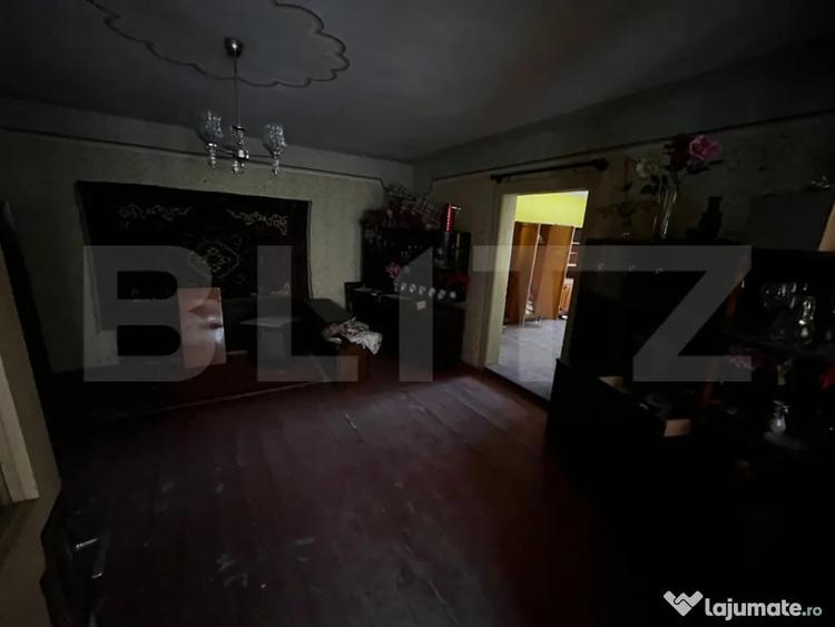 Casă cu 4 camere cu Teren 3300 Mp în Central