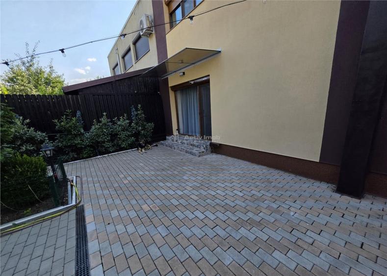 Casă cu 4 camere cu Teren 260 Mp în 1 Decembrie