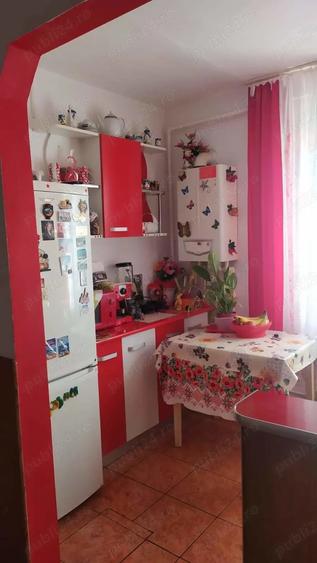 Apartament cu 3 camere decomandat în Micro 15