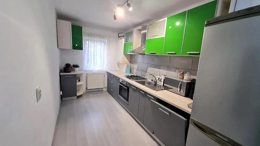 Apartament 3 camere 60 mp decomandat zona centrala - 9
