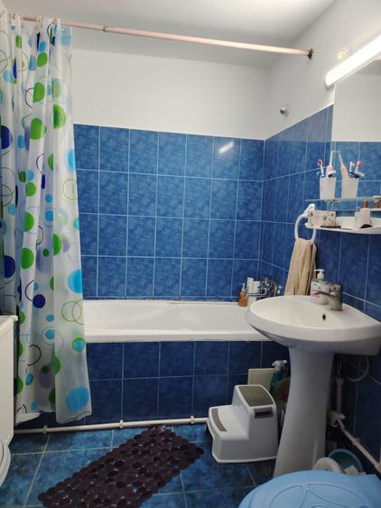 Inchiriez apartament 2 camere - 2
