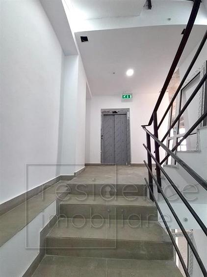 Spațiu comercial, de 1,304 mp, în Ultracentral