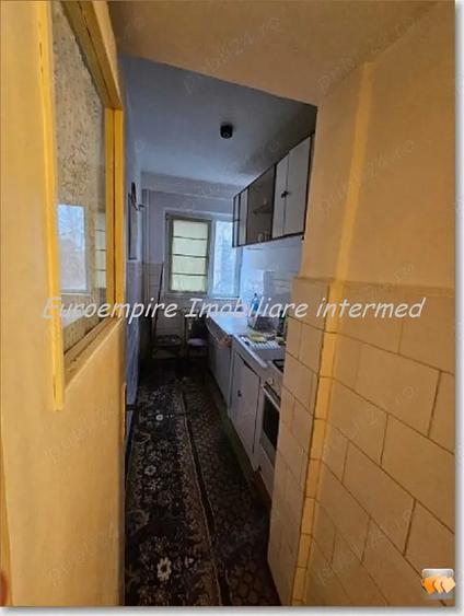 Apartament 3 camere de vanzare zona KM 4-5 - 4
