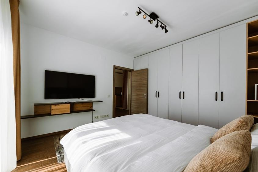 Apartament cu 3 camere decomandat în Unirii